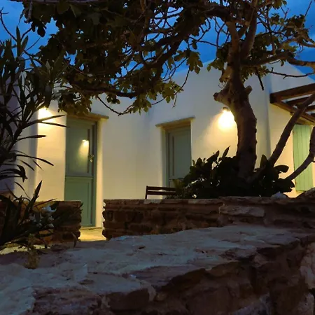 Semesterbostad Maroniti *